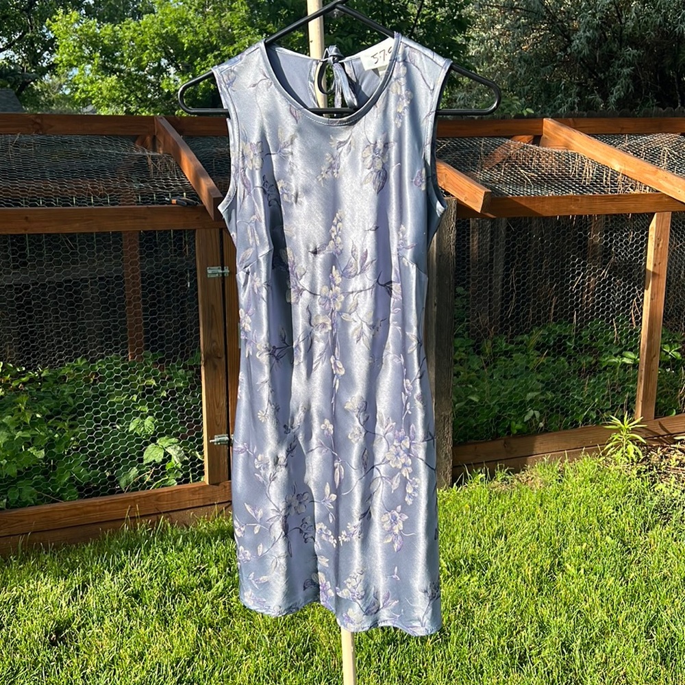 EUC 5•7•9 Lavender Satin Dress • Size 3 Juniors